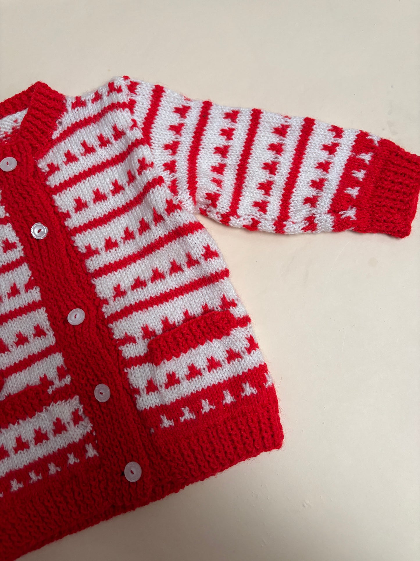 Handgemaakte kerstcardigan (18 mnd)