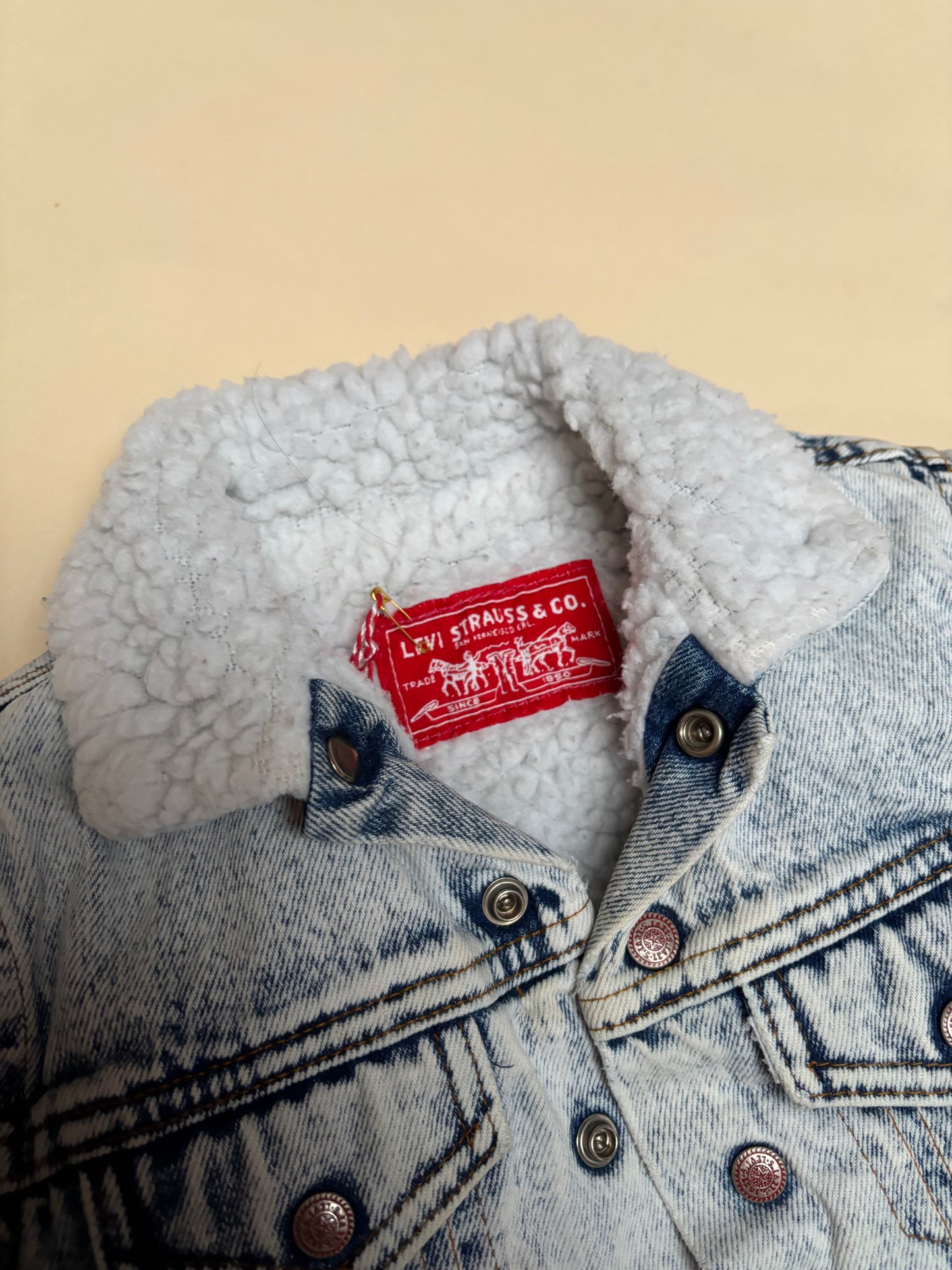 Sherpa vestje Levi’s (12 mnd)